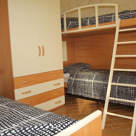 Agriturismo Il Sorriso Dei Figli Argegno Pokój zdjęcie